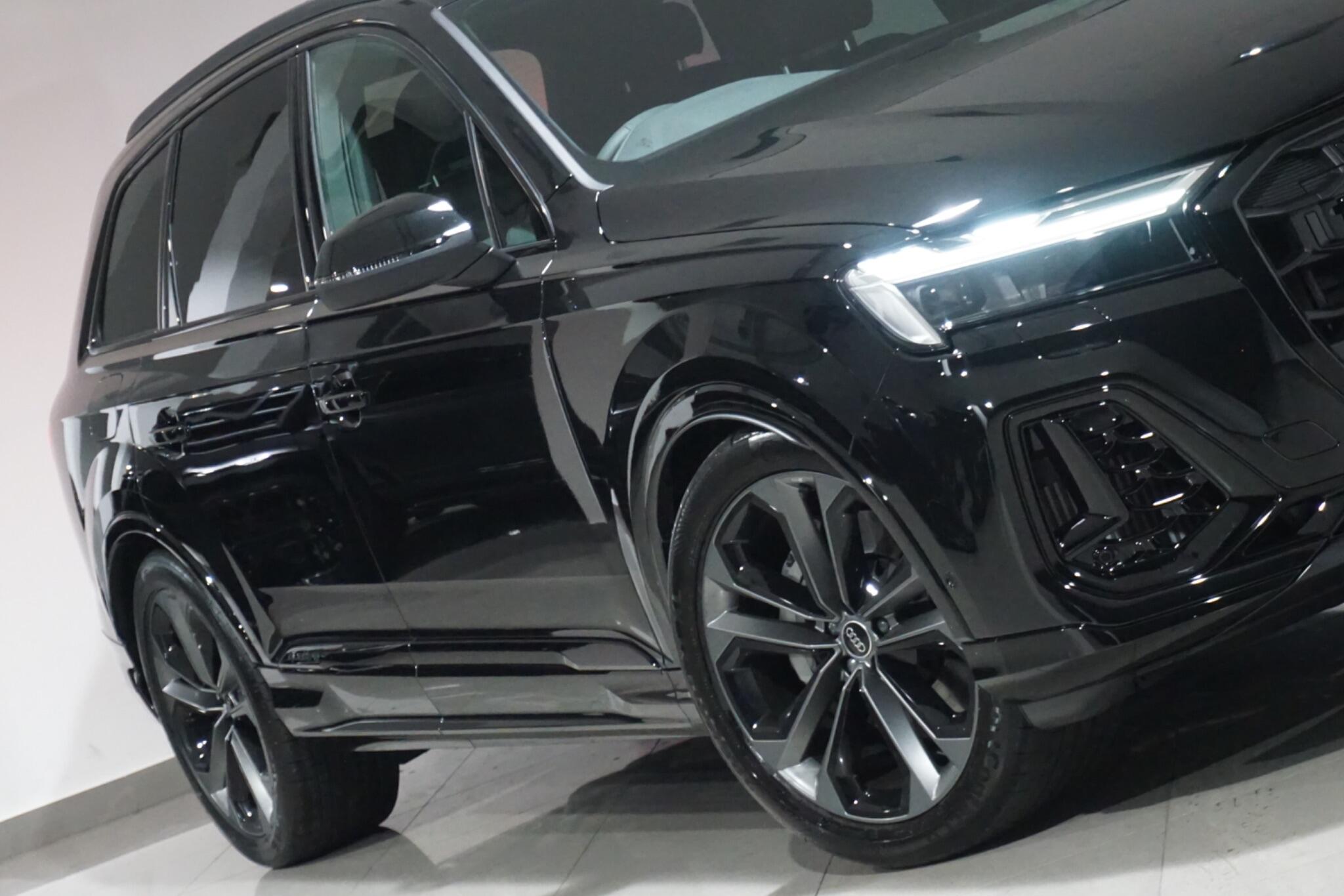 Audi Q7 3.0 TFSI V6 55 Black Edition SUV 5dr Petrol Tiptronic quattro Euro 6 (s/s) (340 ps)